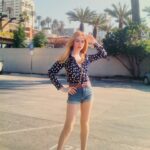 Jamie Clayton Instagram - #tbt Santa Monica parking lot posing between takes for @thelovemagazine ⚡️🎥✨