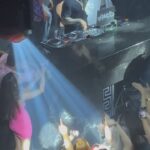Jamie Szantyr Instagram - About last night..👀 @djpaulyd had the whole place hype all night. Crazy high energy and insane turnout at @shrinefoxwoods! 🔥 @lyons_chrissy @vegastylez @average___bitch__76 @lalawhite32