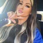 Jamie Szantyr Instagram - ✨MANIFEST✨ Your Life So Your 💫Dreams💫 Become Your 💯Reality.💯