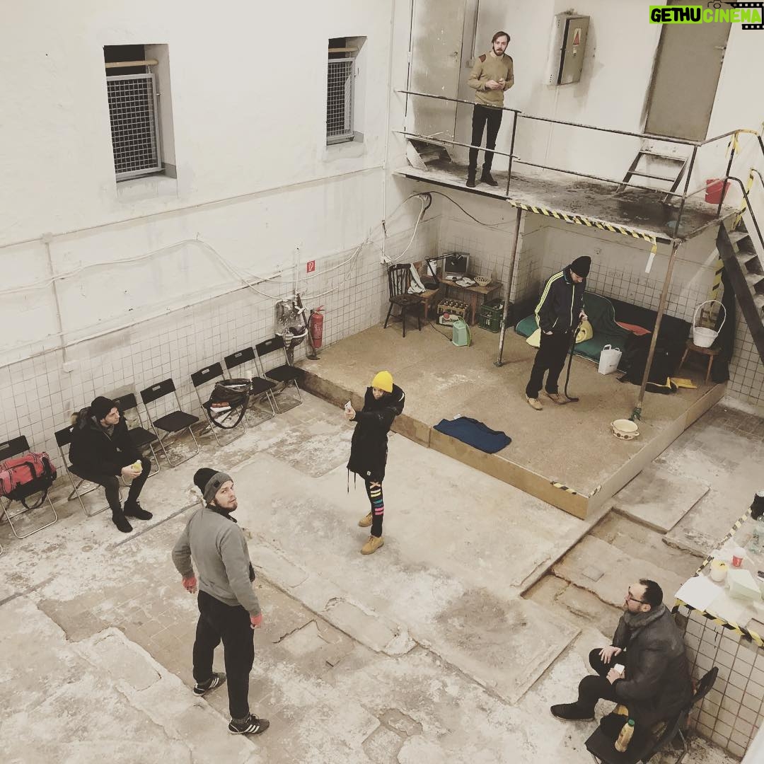Jana Kovalčiková - 3.8K Likes - #potľeskjenasavyplata #theatre #actorslife #reharsal #divadlo #dpm #workinprogress #newplace #new #piece #strachopudi #bratislava #stu #kotolna #strachnaskazdodennydajnamdnes @divadlodpm