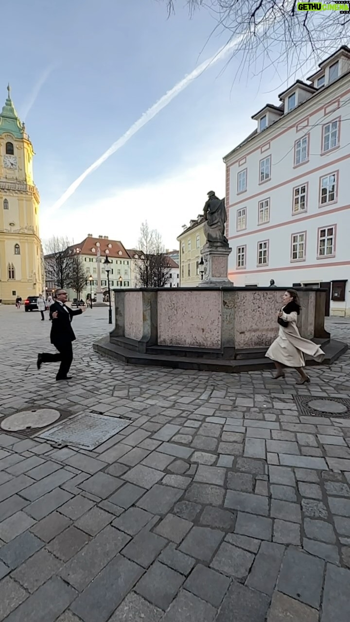 Jana Kovalčiková - 4.1K Likes - Keď už je ten Valentín … aj tvrdé srdcia zmäkli…#valentine #love #bratislava #bestcouple 😂🥳