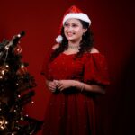 Janaki Sudheer Instagram - Happy Christmas once again all #explore #enjoylittlethings #enjoy #enjoylife #happiness #happy #loveyourself #love #smile #janakisudheer #modelsofinstagram #modelsofinsta #bigbossmalayalam #bigbossmalayalamseason4 #janakisudheer #instagood #iamonmyway #instafashion #instadaily #instalike #instalove #cute #merrychristmas #enjoylittlethings #explore
