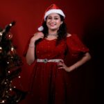 Janaki Sudheer Instagram - Happy Christmas once again all #explore #enjoylittlethings #enjoy #enjoylife #happiness #happy #loveyourself #love #smile #janakisudheer #modelsofinstagram #modelsofinsta #bigbossmalayalam #bigbossmalayalamseason4 #janakisudheer #instagood #iamonmyway #instafashion #instadaily #instalike #instalove #cute #merrychristmas #enjoylittlethings #explore