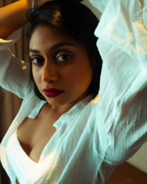 Janaki Sudheer Instagram - Move forward. Good things are up ahead.

📷 @nova_photography___ 
💄 @mua_alisha_official 

#instagood #instafashion #instalike #instadaily #instagram #instagood #enjoy #enjoylife #enjoythejourney #enjoythemoment #explore #exploremore #janakisudheer #modelsofinstagram #modelsofkerala #bigbossmalayalam #bigbossmalayalamseason4 #love #lovequotes #loveyou #lifequotes