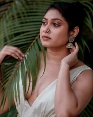 Janaki Sudheer Instagram - Advance happy vishu all

📷 @ebin_ambattu 
👗 @jez_fio 
💄 @mua_alisha_official 

#insta #instagood #instalove #instafashion #instadaily #instalike #ebinambattu #enjoylittlethings #explore #exploremore #vishu #picoftheday #possitivevibes #pictureoftheday #janakisudheer #bigbossmalayalamseason4 #bigbossmalayalam #confidence #celebration #cute #picoftheday #modelsofkerala #modelsofinstagram #happinessquotes #happiness #smilemore #selflove