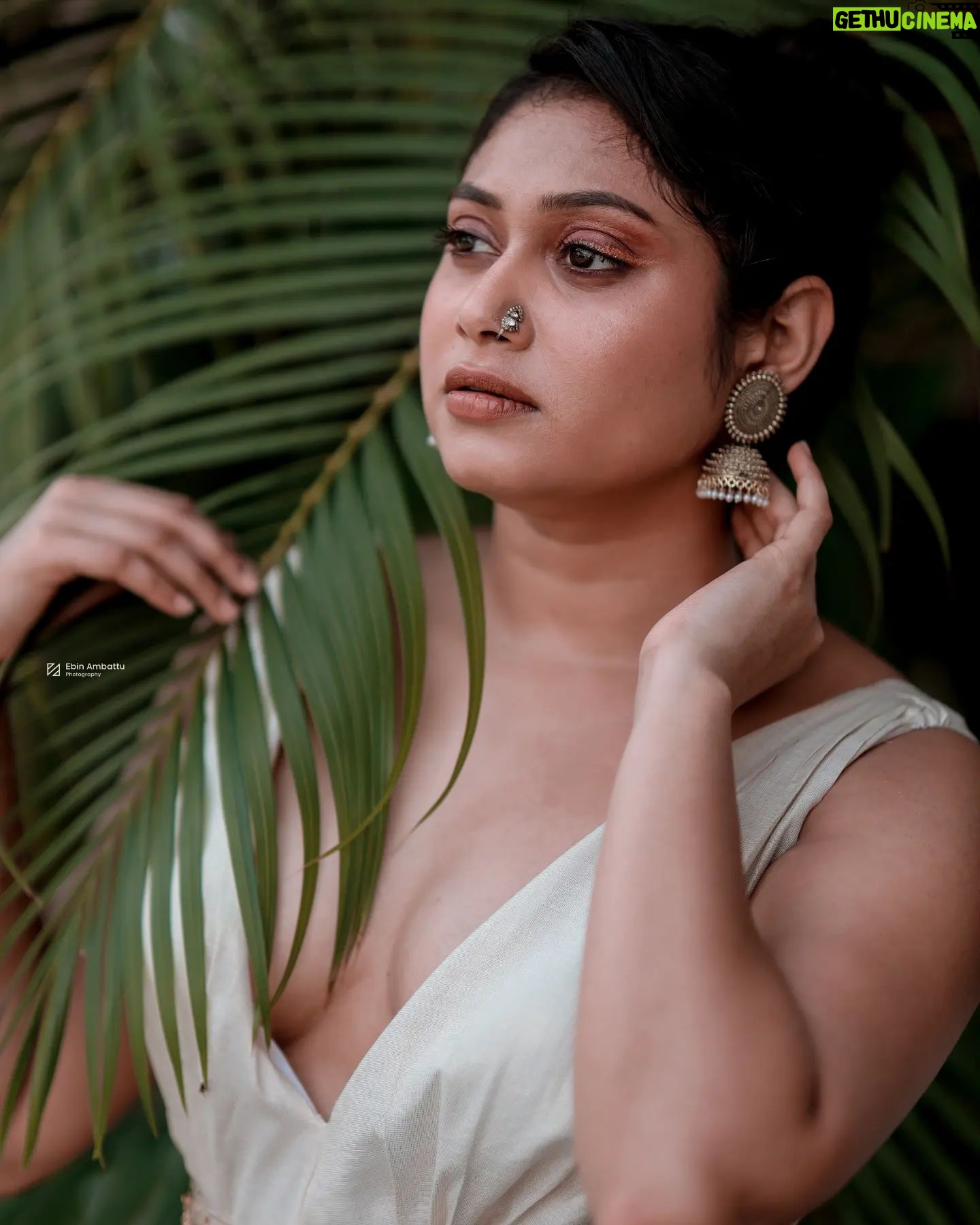 Janaki Sudheer - 13K Likes - Advance happy vishu all
📷 @ebin_ambattu
👗 @jez_fio
💄 @mua_alisha_official
#insta #instagood #instalove #instafashion #instadaily #instalike #ebinambattu #enjoylittlethings #explore #exploremore #vishu #picoftheday #possitivevibes #pictureoftheday #janakisudheer #bigbossmalayalamseason4 #bigbossmalayalam #confidence #celebration #cute #picoftheday #modelsofkerala #modelsofinstagram #happinessquotes #happiness #smilemore #selflove