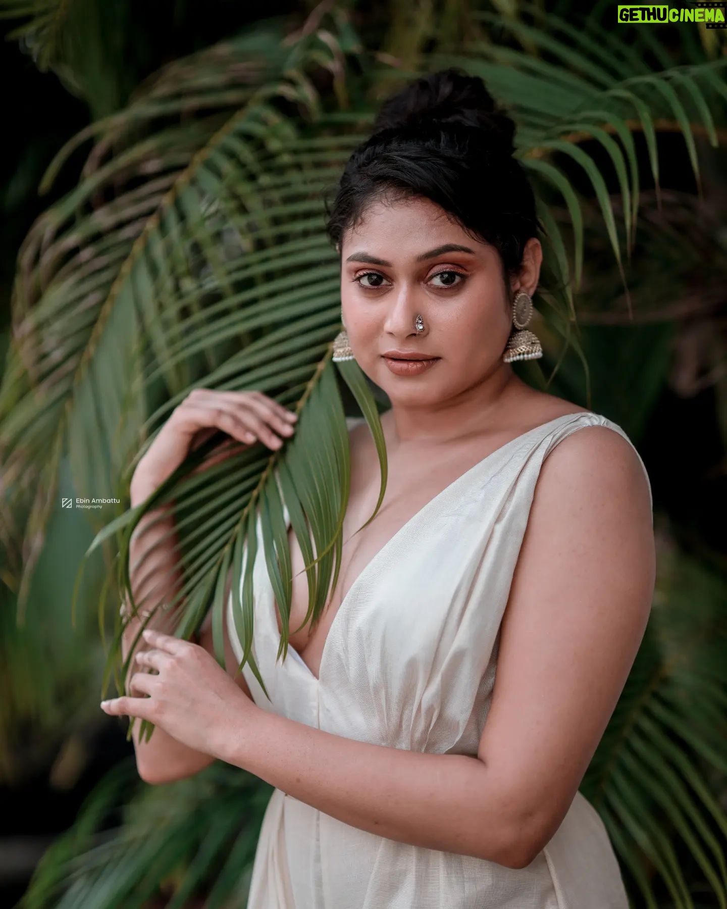 Janaki Sudheer - 13K Likes - Advance happy vishu all
📷 @ebin_ambattu
👗 @jez_fio
💄 @mua_alisha_official
#insta #instagood #instalove #instafashion #instadaily #instalike #ebinambattu #enjoylittlethings #explore #exploremore #vishu #picoftheday #possitivevibes #pictureoftheday #janakisudheer #bigbossmalayalamseason4 #bigbossmalayalam #confidence #celebration #cute #picoftheday #modelsofkerala #modelsofinstagram #happinessquotes #happiness #smilemore #selflove