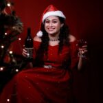 Janaki Sudheer Instagram - Merry Christmas 🎅 🎄 #picoftheday #photooftheday #pictureoftheday #merrychristmas #happiness #vibes_of__kerala #modelsofinstagram #modelsofinsta #modelsofkerala #bigbossmalayalam #bigbossmalayalamseason4 #janakisudheer #instagood #instafashion #instalike #instadaily #mood #cute #enjoylittlethings #iamonmyway