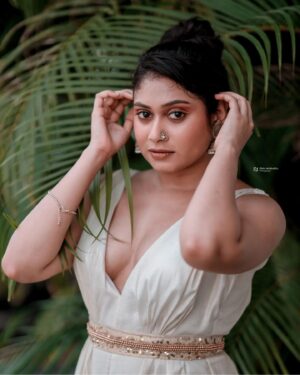 Janaki Sudheer Instagram - Advance happy vishu all

📷 @ebin_ambattu 
👗 @jez_fio 
💄 @mua_alisha_official 

#insta #instagood #instalove #instafashion #instadaily #instalike #ebinambattu #enjoylittlethings #explore #exploremore #vishu #picoftheday #possitivevibes #pictureoftheday #janakisudheer #bigbossmalayalamseason4 #bigbossmalayalam #confidence #celebration #cute #picoftheday #modelsofkerala #modelsofinstagram #happinessquotes #happiness #smilemore #selflove