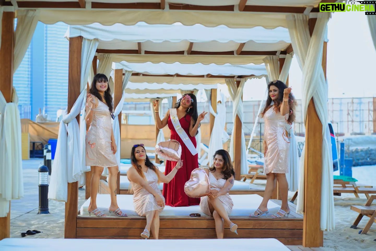 Janaki Sudheer Instagram - Team bride ♥️♥️♥️ #bridetobe #friendshipgoals #friends #photooftheday #postoftheday #exploremore #enjoylittlethings #hairstyles #janakisudheer #modelsofinstagram #modelsofkerala #loveyourself #instagood #instalove #instafashion #instadaily #instalike #instamood #india #cute #smilemore #smile #confidence #friendshipgoal