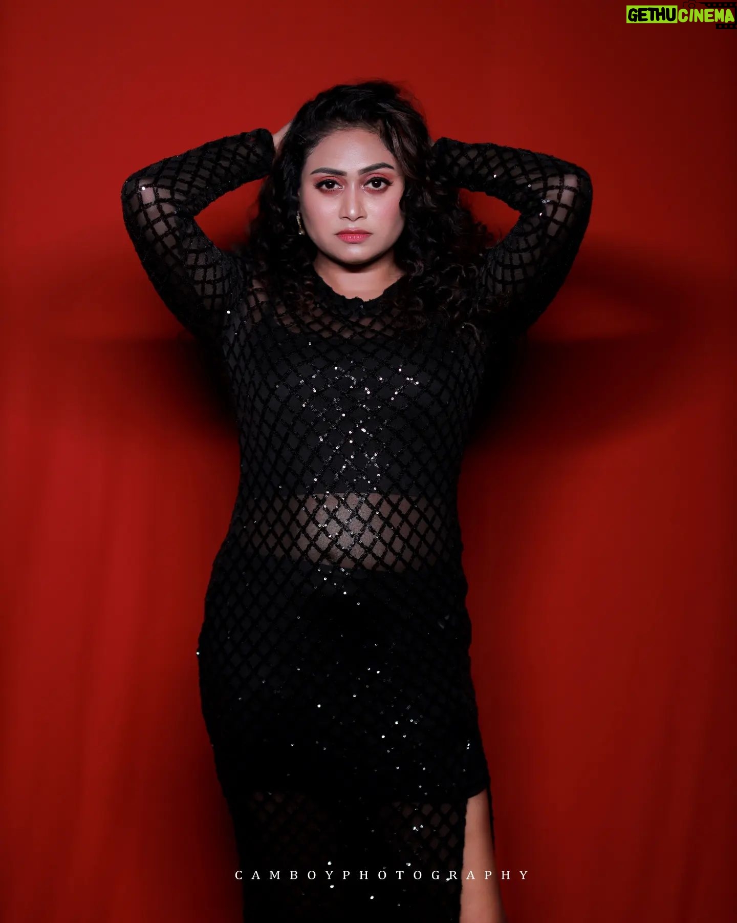 Janaki Sudheer Instagram - Some people are going to reject you simply because you shine too bright for them. That's ok. Keep shining. #photooftheday #picoftheday #pictureoftheday #selflove #sexy #smile #happiness #happy #loveyourself #love #pretty #peace #perfect #iamonmyway #instagood #instalove #instafashion #instadaily #instamood #instafashion #janakisudheer #modelsofinstagram #malayalamcinema #modellife #modelsofkerala #bgbossmalayalam #bigbossmalayalamseason4 #power