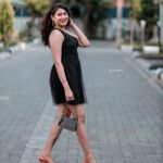 Janaki Sudheer Instagram - Wear black. Embrace your dark side. 💄 @mua_alisha_official #instagood #instalove #instafashion #instagram #instalike #instamood #possitivevibes #photooftheday #picoftheday #happiness #loveyourself #janakisudheer #janakisudheerarmy #actress #modelsofkerala #modelsofinstagram #possitivevibes #black