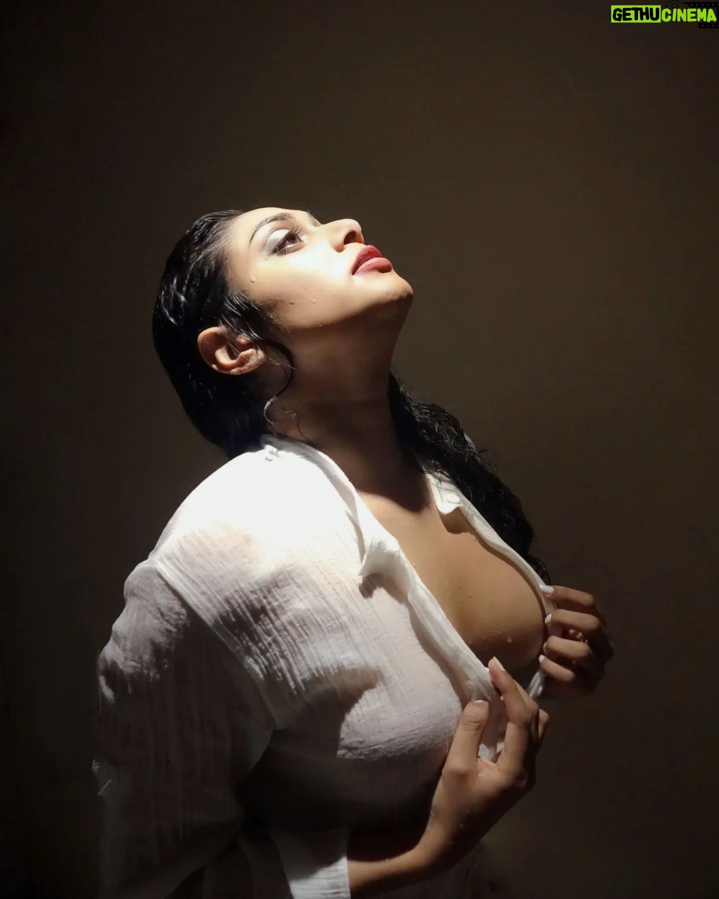 Janaki Sudheer - 13.7K Likes - No one is you that is your power.
📷 @nova_photography___
Makeover @mua_alisha_official
Re touch @shah_the_editor
#instagood #iamonmyway #instafashion #instadaily #instalike #instamood #instagram #photooftheday #picoftheday #pictureoftheday #peace #vibes #enjoylittlethings #explore #modelsofinstagram #modelsofkerala #bigbossmalayalam #bgbossmalayalamseason4 #happiness #janakisudheer #sexy #selflove