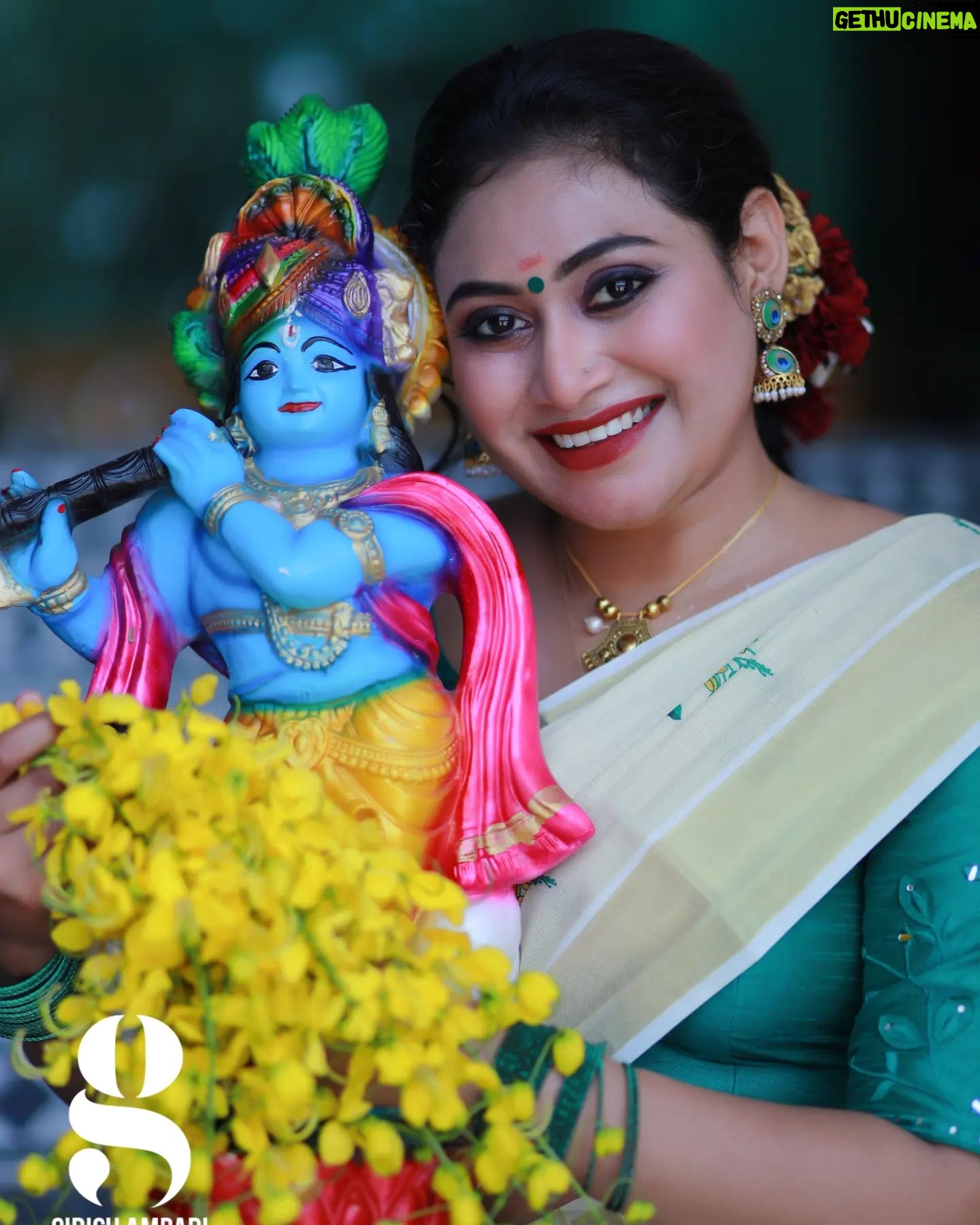 Janaki Sudheer Instagram - Happy vishu all ❤️❤️❤️❤️ #instagood #instalove #iamonmyway #instafashion #instadaily #instalike #instamood #instagram #postoftheday #picoftheday #pictureoftheday #vishu #happiness #happy #loveyourself #janakisudheer #modelsofinstagram #malayalamcinema #modelsofkerala #bigbossmalayalam #bigbossmalayalamseason4 #smile #selflove #peace