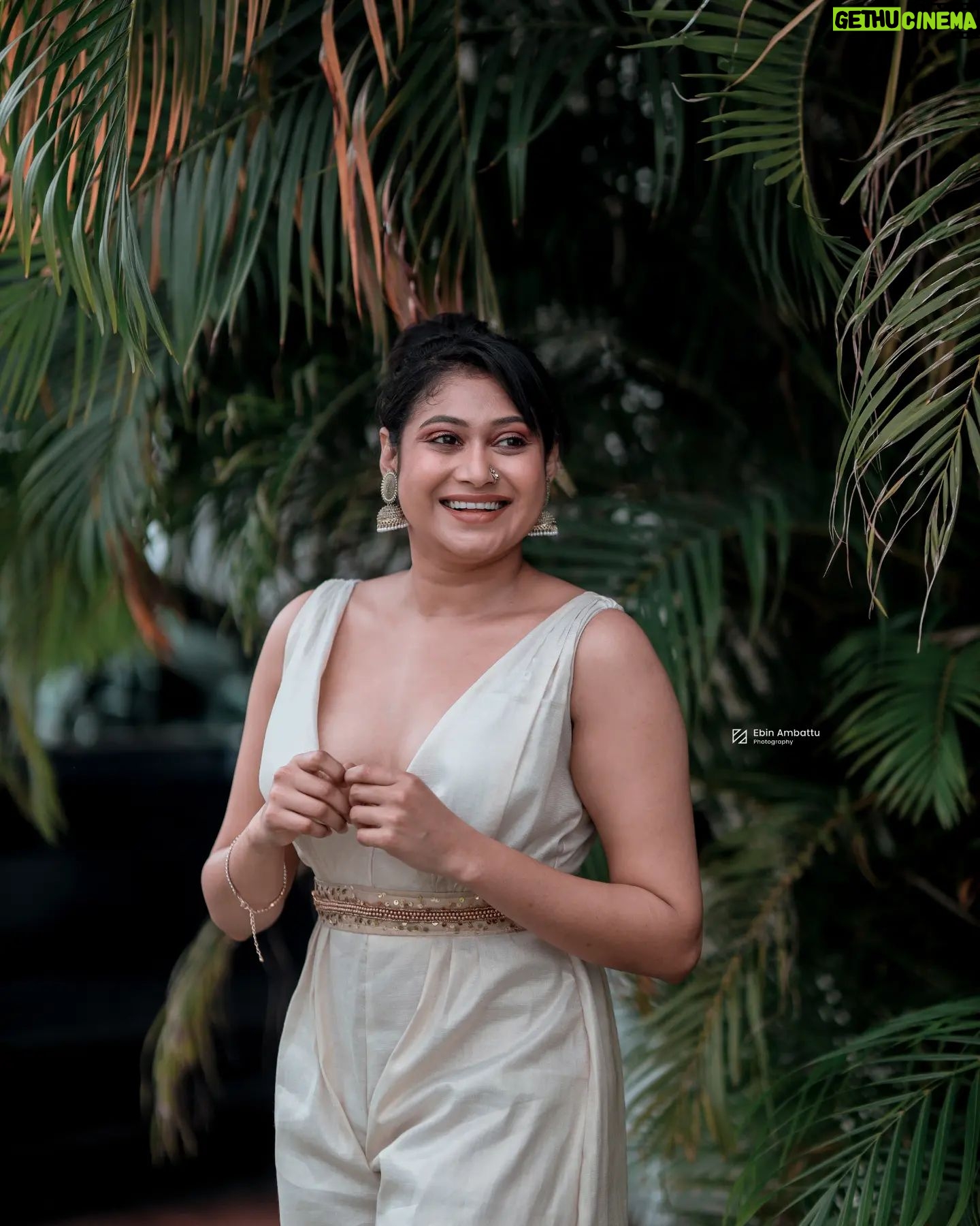 Janaki Sudheer - 5K Likes - I'm nicer when I like my outfit😊
📷 @ebin_ambattu
👗 @jez_fio
💄 @mua_alisha_official
#insta #instagood #iamonmyway #instalove #instafashion #instadaily #instalike #instamood #loveyouall #lifechanging #malayalamcinema #modelsofkerala #modelsofinstagram #bigbossmalayalam #bigbossmalayalamseason4 #photooftheday #possitivevibes #pictureoftheday #sexy #selflove #smilemore #malayalam #janakisudheer #janakisudheerarmy #ebinambattu #enjoylittlethings