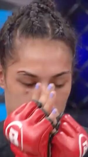 Janay Harding Instagram - LYM 🫶🏽

#gamer #headclash #Bellator #throwback