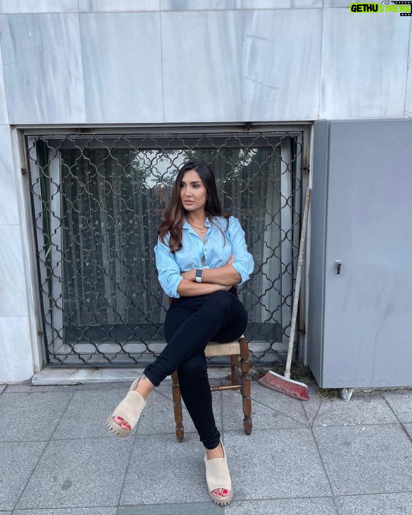 Jandae Percem Instagram - Need a clean up? 🧹