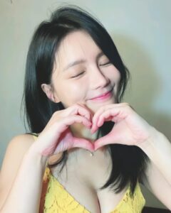 Actress Jane Chen HD Instagram Photos and Wallpapers July 2024