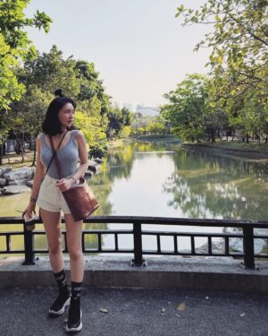 Jane Chen Instagram - 最完美的陪伴者；浪漫、真實、風情萬種

#valentine #mybody
