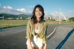 Jane Chen Instagram - 感謝身邊充斥的溫暖和幸運