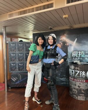 Jane Chen Instagram - 啦啦啦 超開心到高雄美麗海港受邀體驗「明日：希望號」首航活動！

舒適的搭乘時光、豐富的遊戲闖關活動和難以忘懷的夕陽美景，短短的兩小時與人與景的互動，都帶給我滿滿的感動和感謝

謝謝有這麼好的遊戲產出，有各位玩家的熱情支持，我才有可能經歷到這一切的美好😍

偷偷洩密一下！

⛴官方加開8/13、8/20「明日：希望號」的場次~想體驗快來報名（連結我放限動🫶🏻）
https://tinyurl.com/2n8ar6oc

「明日之後」最新一集也在8/14號上映噢！當然女主還是我😎

#明日之後 #明日希望號 #屍控之海  #8月12日駭浪求生