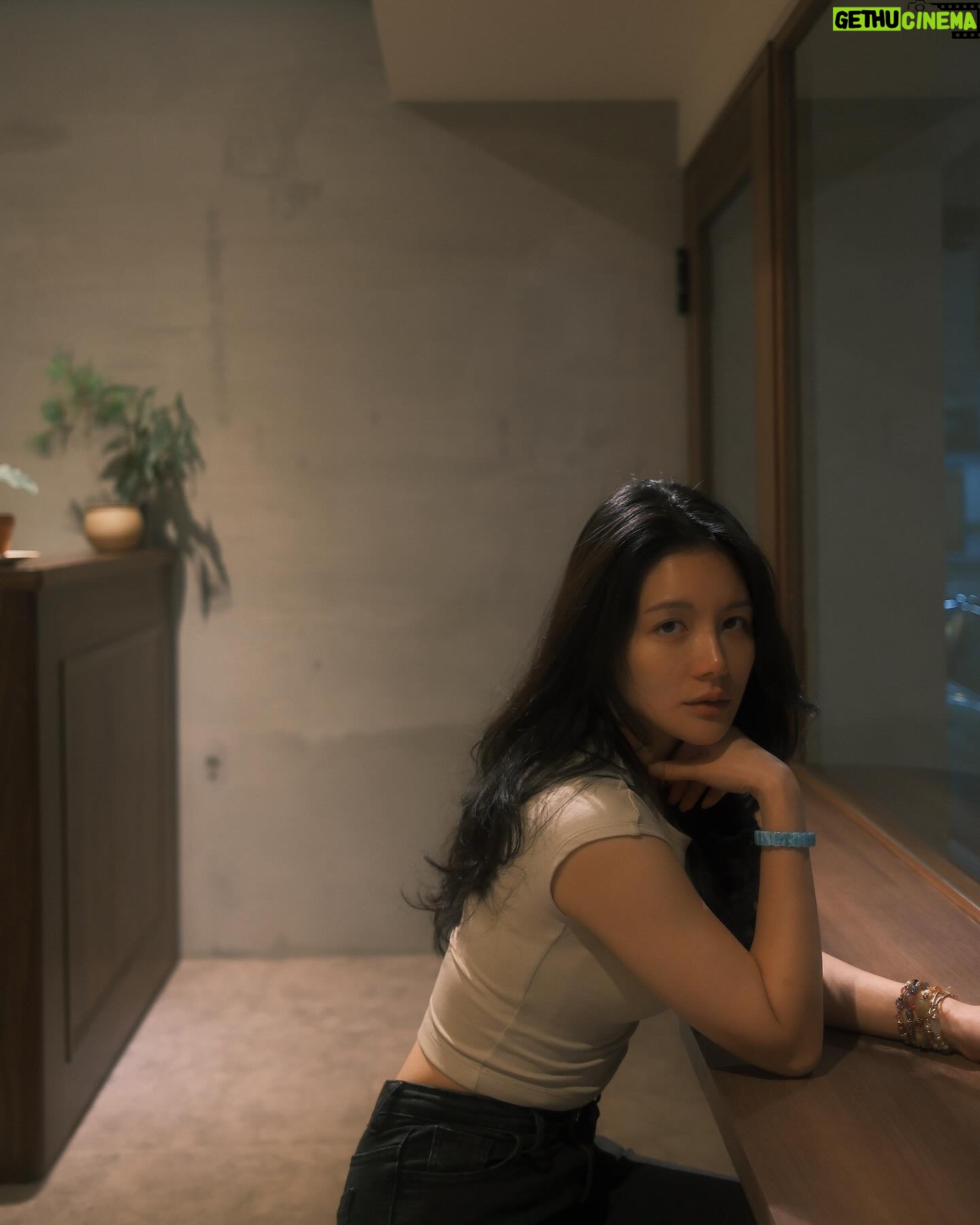 Jane Chen - 2.7K Likes - 手臂失控(真的不能再吃這家滷肉飯欸)