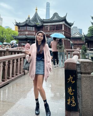 Jane Lee Instagram - 浦東美術館看畫看風景都美
上海新天地依舊好逛好美食
豫園仍然人山人海古色古香
上海四天三夜小旅行很可以
#該回家上班了 
#正能量