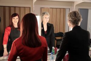 Jane Lynch Instagram - Game face. About to swing some folks directly into Christmas. 🎄 🎼 @therealkateflannery @timdavis_official @tonyguerreroquintet photo by the mighty @soulstealer007