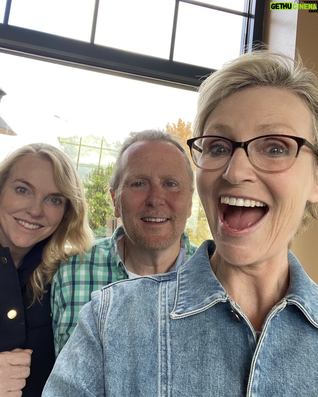Jane Lynch - 6.8K Likes - M’ sibs.