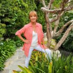 Jane Seymour Instagram - Reflecting today on the power of positivity. ✨ ⁣ ⁣ As we all know, life has its own plans. We are often led into unexpected twists and turns. ⁣ ⁣ I’m struck by the incredible power of maintaining a positive outlook, even amidst challenges. So many of you have shared your incredible stories of resilience and perseverance over the years. 🙏 ⁣ ⁣ I’m curious to know, what daily practices have you adopted to infuse your days with more optimism?