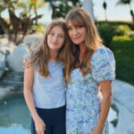 Jane Seymour Instagram - Oma and Willa time 🩵💙🤍 They grow up so fast! 🥹