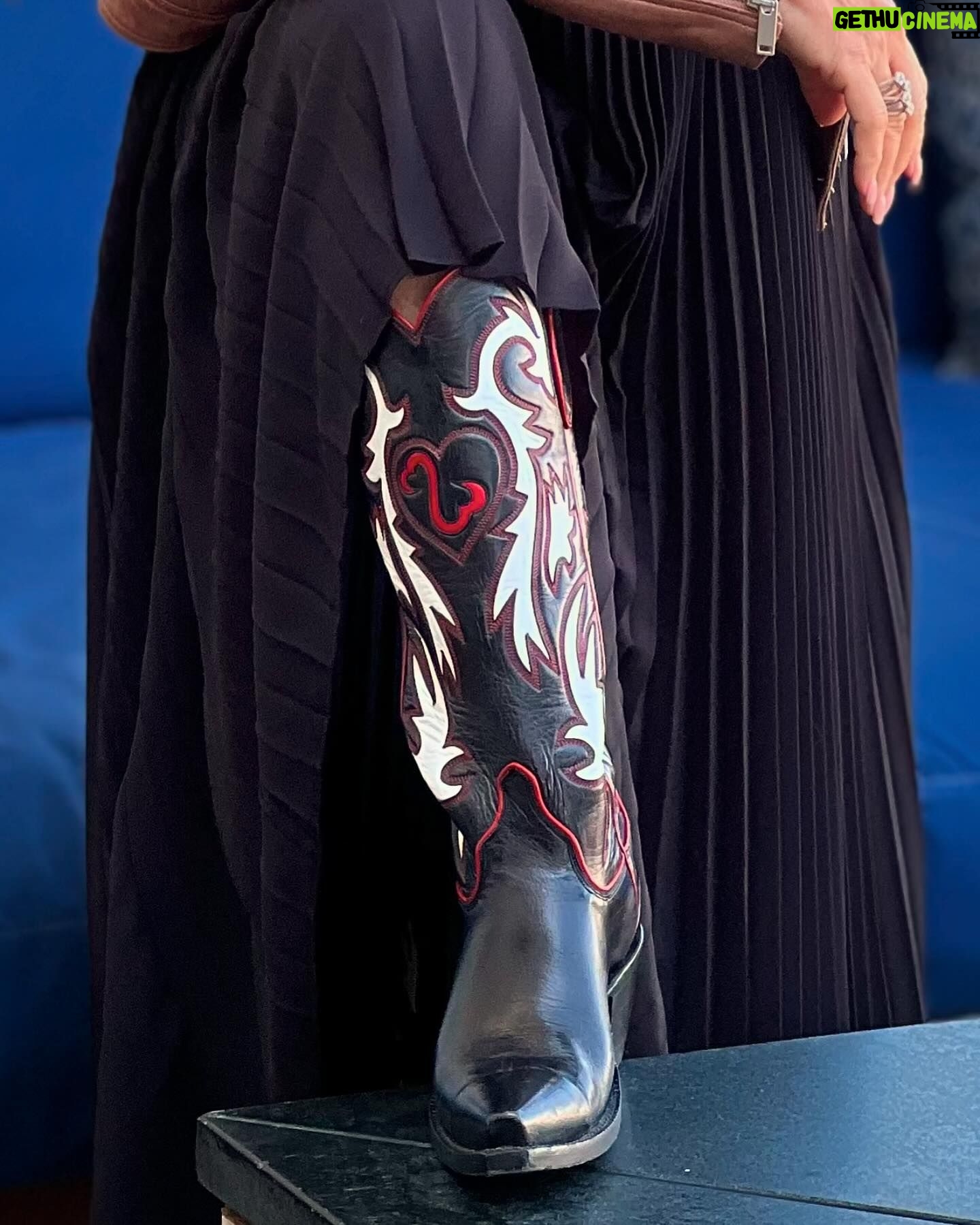 Jane Seymour - 7.6K Likes - Introducing The “Open Hearts by Jane Seymour®” our collaboration with Dixon Boots! 🤠 It is a timeless limited edition cowgirl boot designed by… me!
Inspired by my personal journey of heartbreak, healing and discovery, these boots carry the powerful message of the Open Hearts philosophy. A beacon of hope, resilience, and the beauty of maintaining an open heart through life’s trials and triumphs.
In this special release of only 100 limited edition boots, 20 lucky buyers at random will receive
“The Open Hearts by Jane Seymour® Boots” personally signed by me.
With every purchase, you have the chance to receive an autographed meaningful piece of art crafted to last a lifetime.
Pre-Order yours today at JaneSeymour.com!