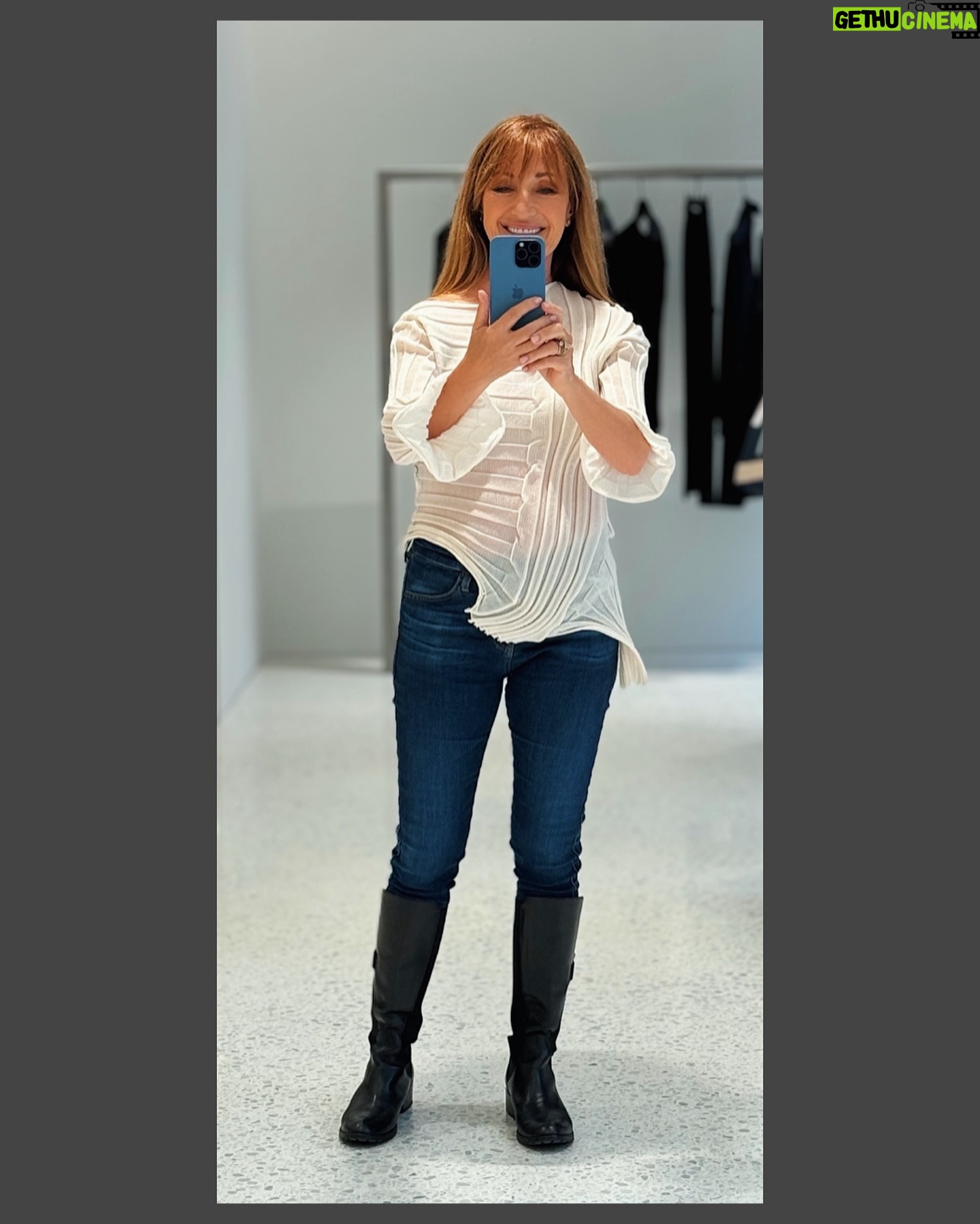 Jane Seymour - 5.9K Likes - Fell in love with this chic @isseymiyakeofficial top in the heart of Paris! 🥰 What do we think, oui or non? 💖