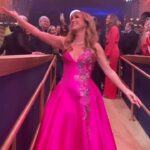 Jane Seymour Instagram - Wow, what an unforgettable night hosting the @horatioalgerassociation ceremony! Such an incredible honour. 🤩 🙏 ⁣ ⁣ The Horatio Alger Association of Distinguished Americans is a nonprofit organization that aims to support young people in overcoming adversity and achieving success through educational scholarships, mentorship programs, and recognition of outstanding individuals who have succeeded despite facing significant challenges. ⁣ ⁣ By providing financial assistance, mentorship, and recognition, the organization empowers individuals to pursue their academic and career goals, fostering a sense of resilience and determination in the face of obstacles.⁣ ⁣ 👗: @nardosdesign