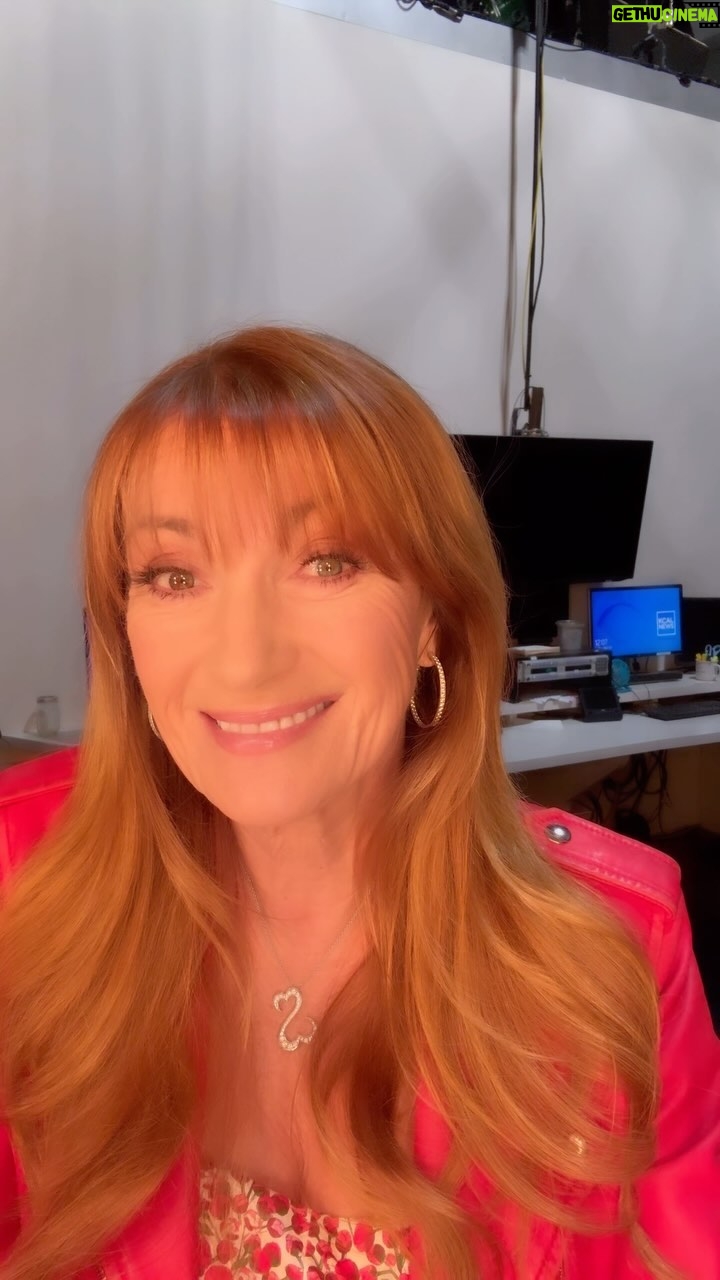 Jane Seymour Instagram - Backstage today at @kcalnews and wanted to talk to you about what @rubyschoicefilm means to me. This story is so important. Join me this upcoming Sunday, April 28 for a special matinee show of #RubysChoiceFilm followed by a Q&A. Experience @rubyschoicefilm with me at Laemmle Town Center, Encino. ♥️ Visit laemmle.com/film/rubys-choice for more details and tickets or tap the link in my Instagram Stories! #DementiaAwareness #Family #AlzheimersAwareness