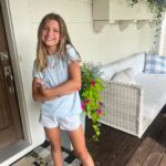 Janelle Pierzina Instagram - Last day of school for my kids! Last day of Elementary school for Violet. Lots of tears from Stella because she can’t stand the thought of not being in school with Violet until High School. ♥️