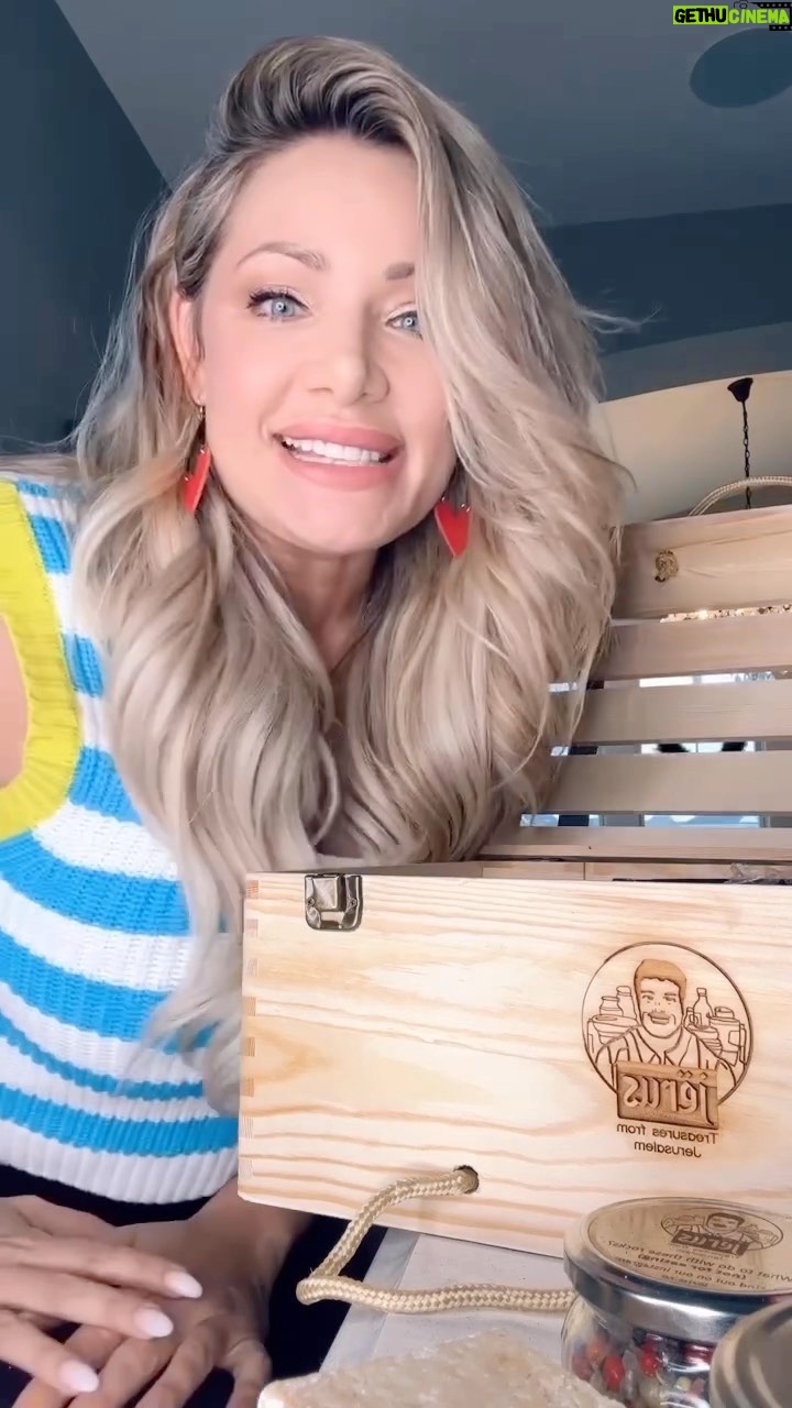 Janelle Pierzina Instagram - I love my Luxury delivery Box from @jerus.co ! It reminds me of my trips to Israel! All the smells and products definitely took me back to my trip to the Old City! Use my code LOVE for 7 percent off. https://www.jerus.co/collections/gift-boxes/products/4-senses