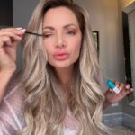 Janelle Pierzina Instagram - I've been using eyelash growth serum through RO and seeing incredible results! Get $25 off your first 5 mL order with my link in bio. My lashes have always been thinner after turning the BIG 4-0 so I decided to finally try a growth serum through Ro. There are a lot of lash serums out there, but this one is the only FDA-approved treatment and it’s clinically-proven to make eyelashes an average of 25% longer, 106% fuller, and 18% darker after 16 weeks of use. I’ll be posting updates over the next 16 weeks to show you the results! Visit my link in bio or go to (roderm.me/janellepierzina) to get $25 off 5mL or $11 off 3mL #rodermpartner #eyelashgrowth #sponsored