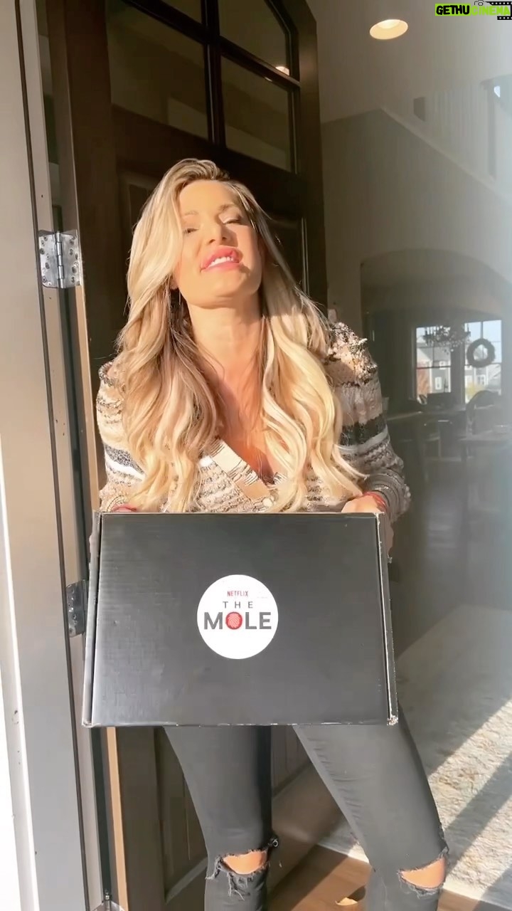 Janelle Pierzina Instagram - Have you guys seen the Mole?!? I’m on my seat every episode! Streaming on Netflix now #themole #netflixpartner