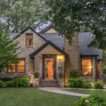 Janelle Pierzina Instagram - I’m hosting an open house from 1-3pm today! 💫2847 Yosemite Ave 💫 This home is STUNNING and I’d love to meet you! 4 beds 3 baths 4 stall garage $799,000