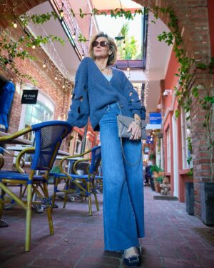 Janet Gunn Instagram - One my go to’s for fashion is having a Spring trunk show, March 21 through March 23rd. 
If you’re in the Los Angeles area, stop by! She always has really fun designs at a great price💥
Use Code Janet10. 
See @benaarla for details! 
#fashioninspo #lastyle #ltkfashion