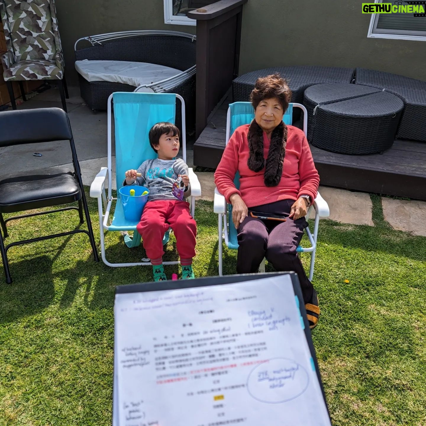 Janet Hsieh Instagram - Working on my next drama and critics are already captivated. 我在準備拍新的戲!!跟我對戲的老師們很嚴格🤣🤣🤣