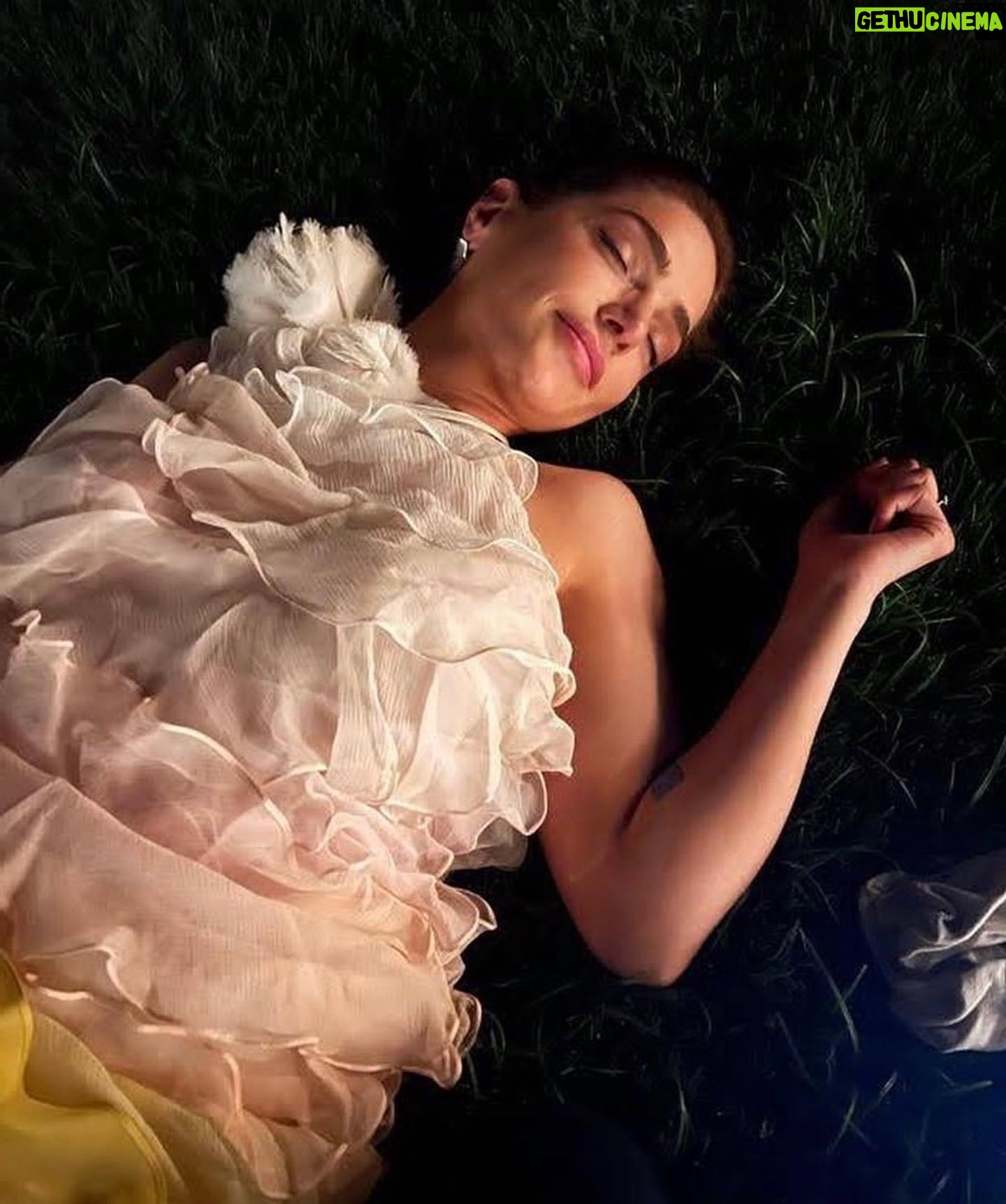 Janet Montgomery Instagram - Finally awakening from my 118 day strike sleep. Things I couldn’t tell you all about during the strike: 1. I was nominated for an HCA award for best supporting actress for my work in New Amsterdam season 5 🥹 2. The episode of Quantum Leap in which I guest starred came out on NBC and it was SOOOO good! @raymomomo was an absolute joy and I would gladly live back in the 80s if it meant getting to work with him on a daily basis 3. The Ex Wife miniseries is now available in the US on BritBox TV. I’m really proud of this little show that really made an impact in the UK and I am so glad I get to share it with my US fans!