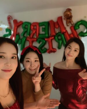 Jang Ga-hyun Instagram - #merrychristmas 🎄🎄🎄