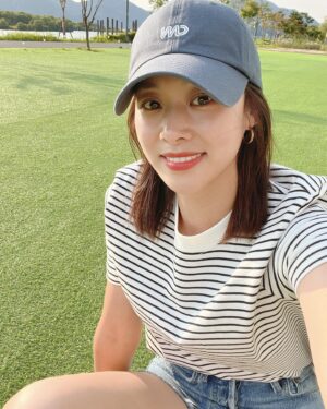 Jang Shin-young Instagram - 👼🏻💕