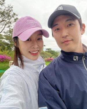 Jang Shin-young Instagram - ✨🤗💕