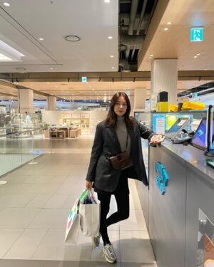 Jang Shin-young Instagram - 올만 경준님이 사다준 이쁜꽃❣️💝