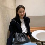 Jang Hui-ryeong Instagram - #loewe#로에베#Flamencopurse 🖤