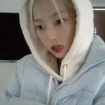 Jang Ye-eun Instagram - 나만 춥나👀