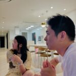 Jang Young-ran Instagram - 연휴 잘 보내셨어용? 😍 저도 가족들과 행복한 시간을 보냈어요💓 집순이둘 ✌🏻집돌이둘✌🏻은 준우는 #무수비 지우는#버터장조림 남편은#양푼비빔밥 각자 스타일은 달라도 참 잘 먹어서 이쁜 가족이랍니다.❤️ 비가 #주룩주룩☔️ 어제오늘😜 이런 날엔 #만화카페🍀 그리고 집에서 비 소리 들으며 #영화보는게최고지유😝😍 사랑 주고 받고😜💕 푹 충전했으니 우리 내일 또 열심히 달려보아요💪🏻💖 #장영란그램💕 #영라뉴화이팅💪🏻💪🏻💪🏻💕💕 #에이급장영란화이팅💓💓💪🏻